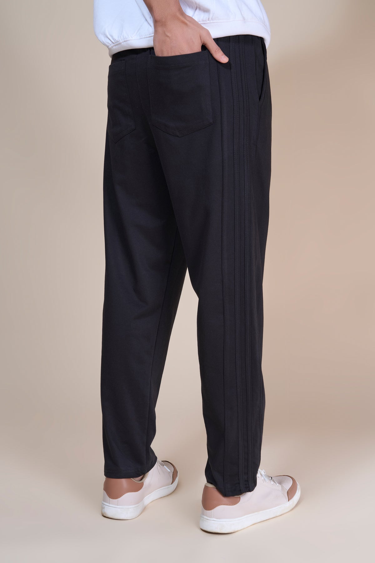 Jinxer Men Side Striped wide leg Fit Trackpants Black