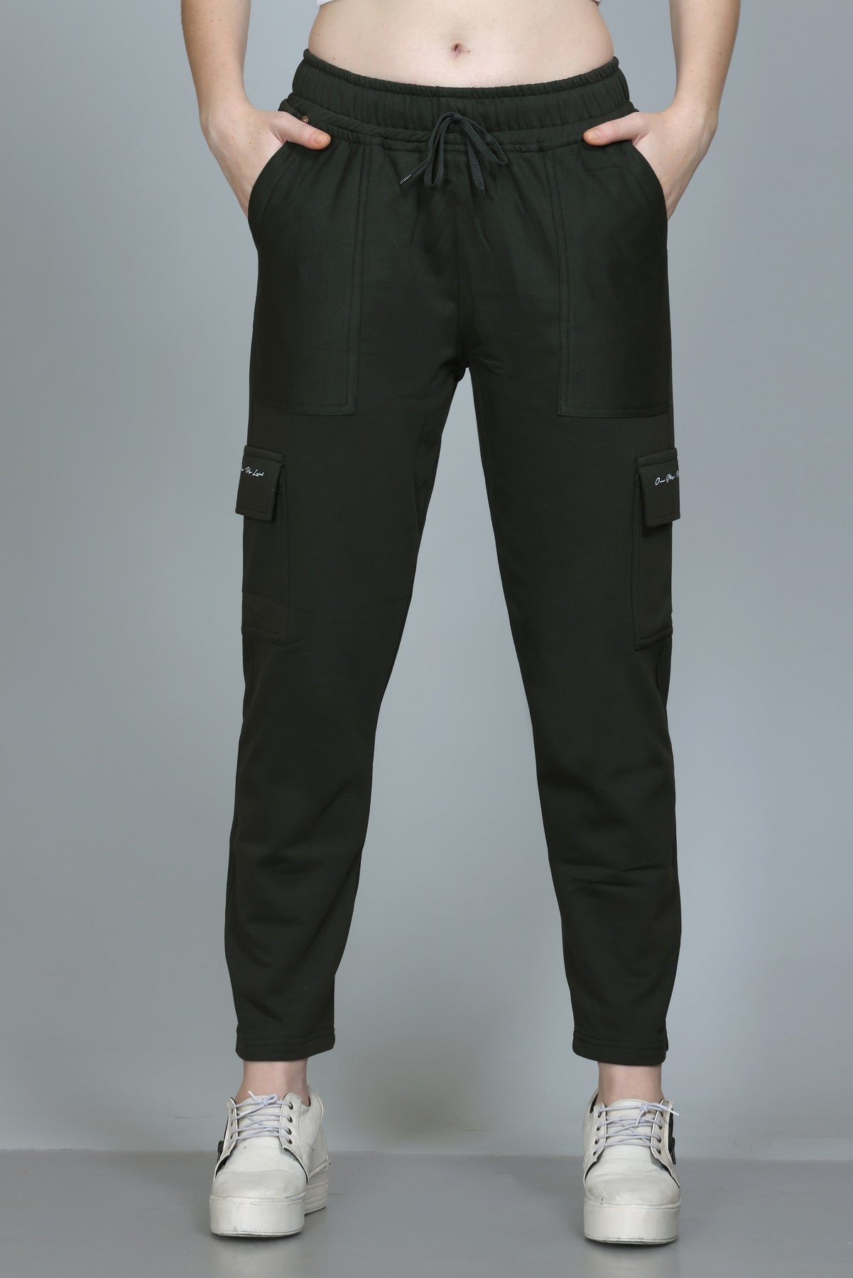 Plus Size Winters Cozy Fleece Cargo Pants For Women Bottle Green