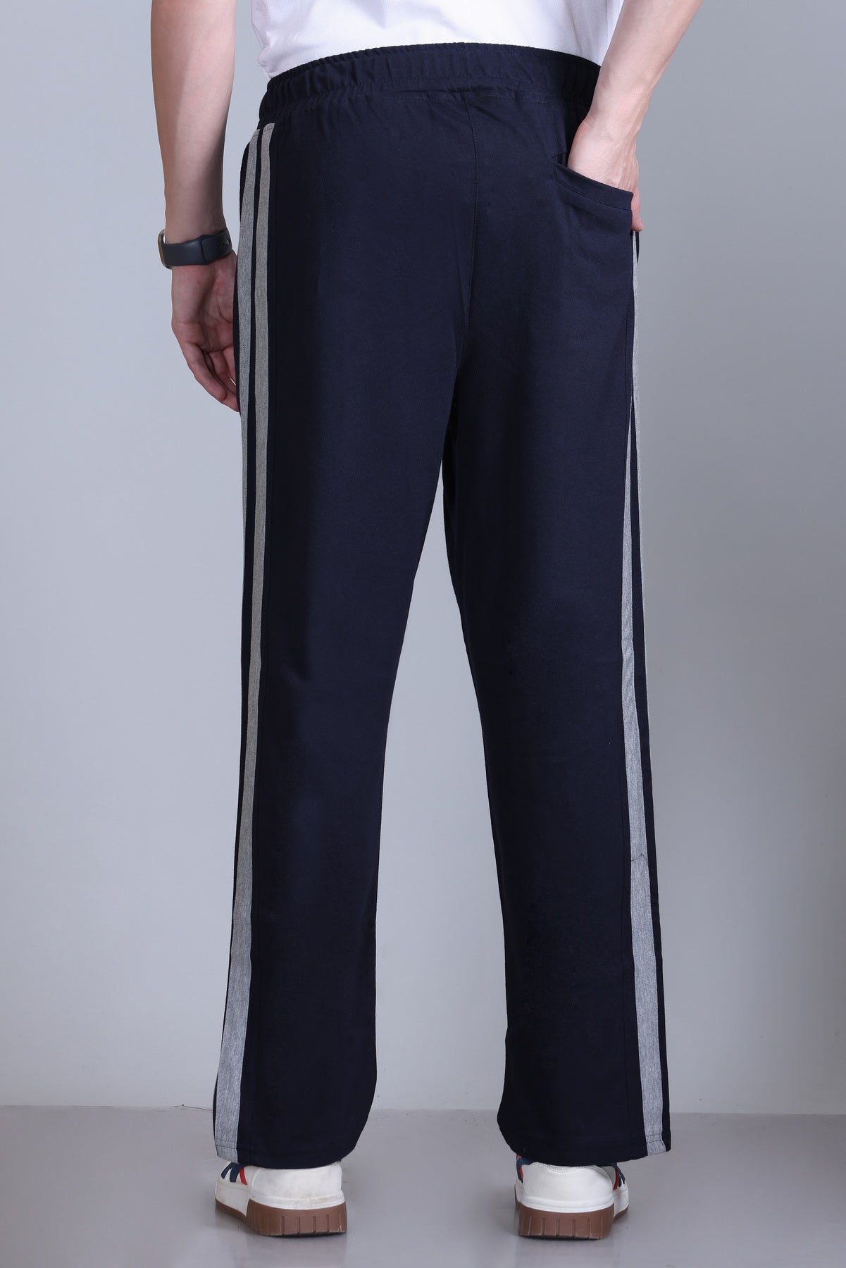 Jinxer Men Side Striped wide leg Fit Trackpants