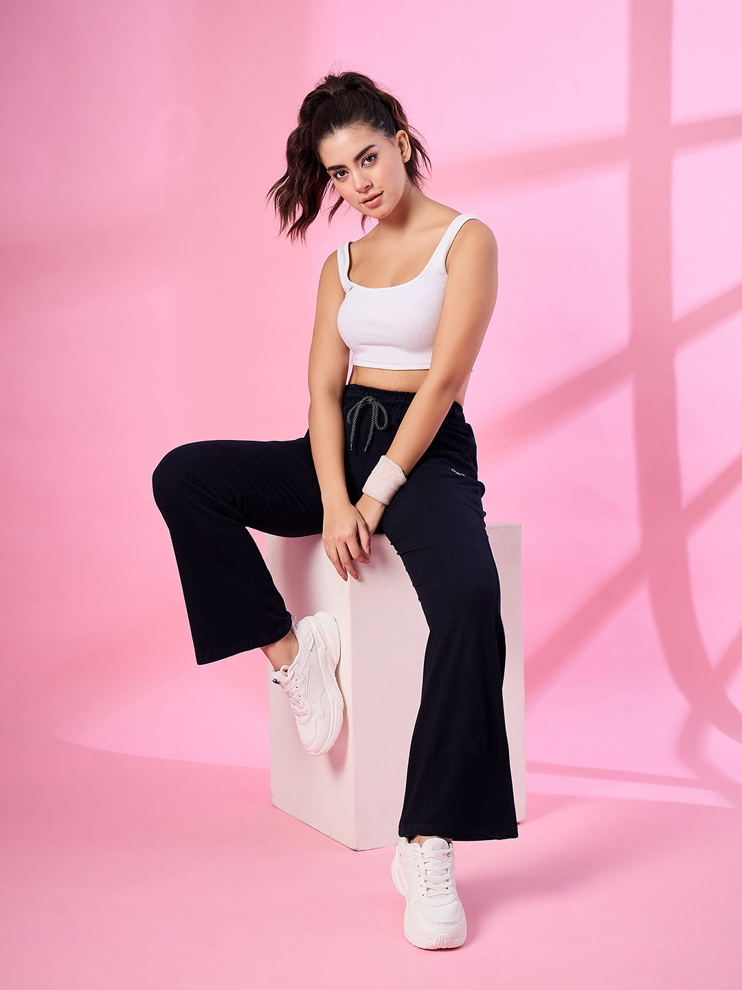 Stretchable Lowers with Zippers Pockets for Women
