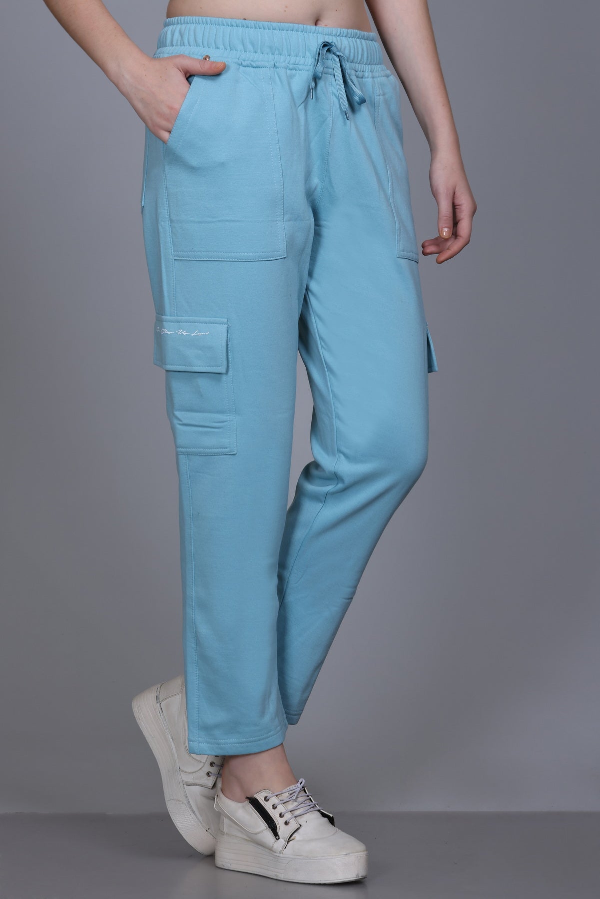 Plus Size Winters Cozy Fleece Cargo Pants For Women - Cyan