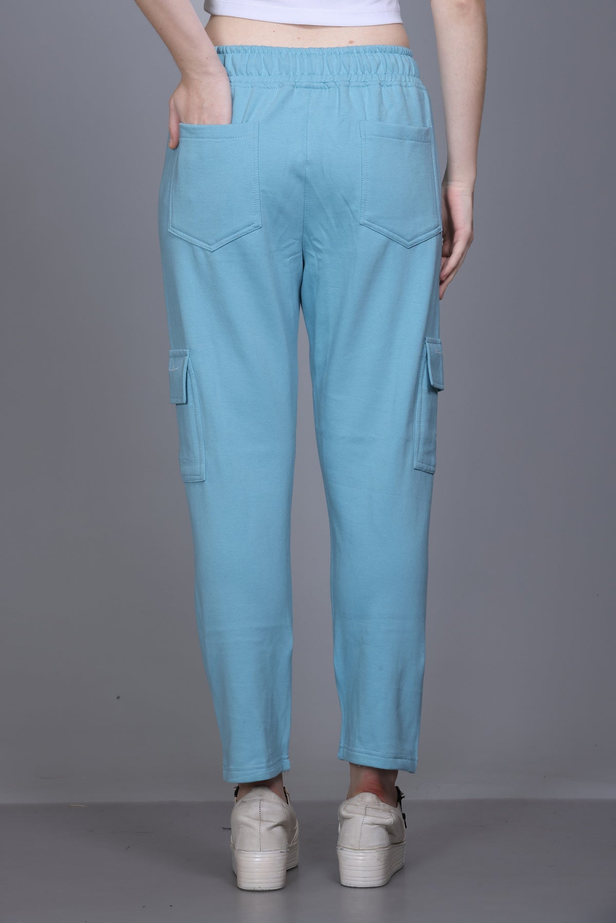 Plus Size Winters Cozy Fleece Cargo Pants For Women - Cyan