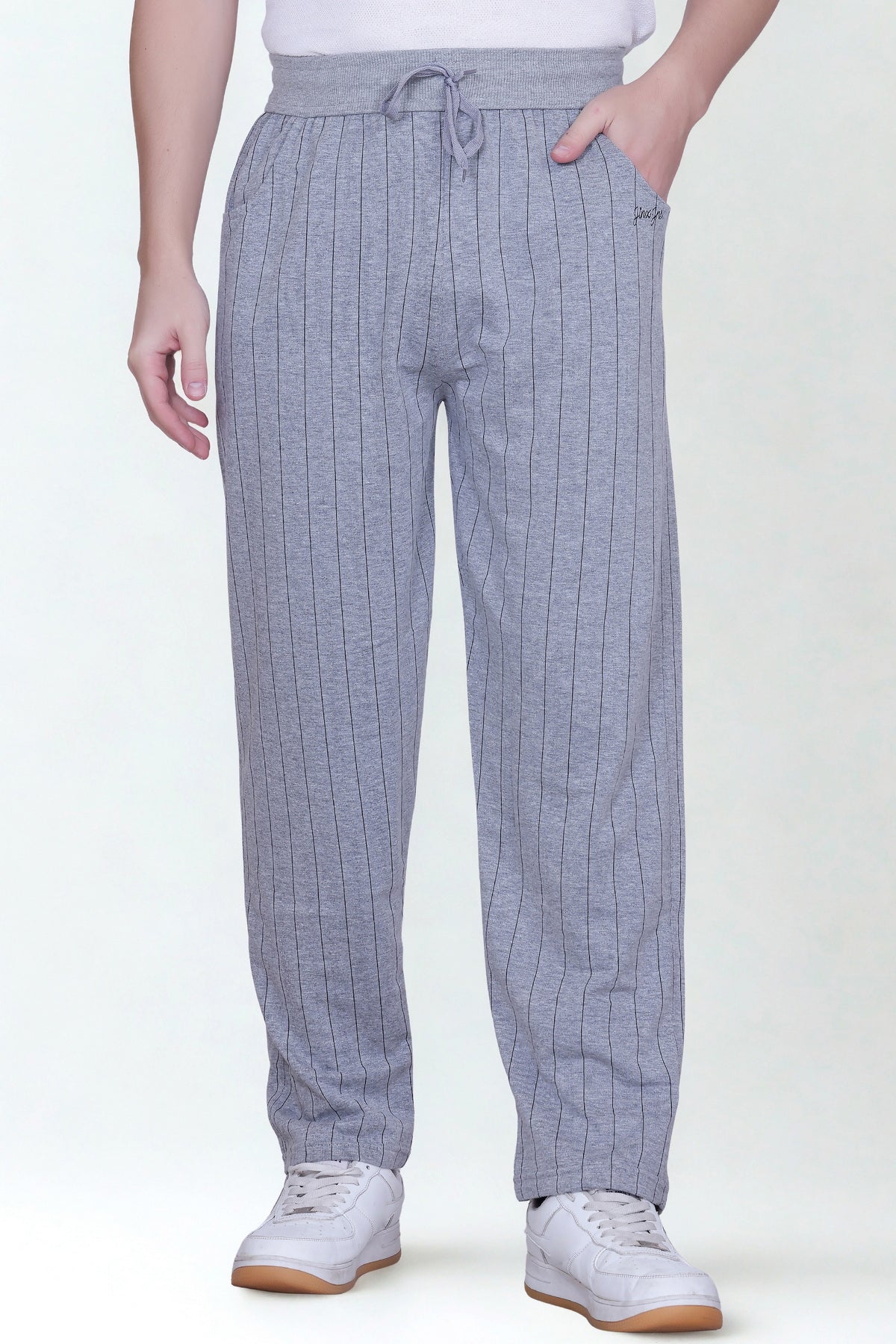 Jinxer Men’s Black Striped Straight-Fit Cotton Trackpant-Grey