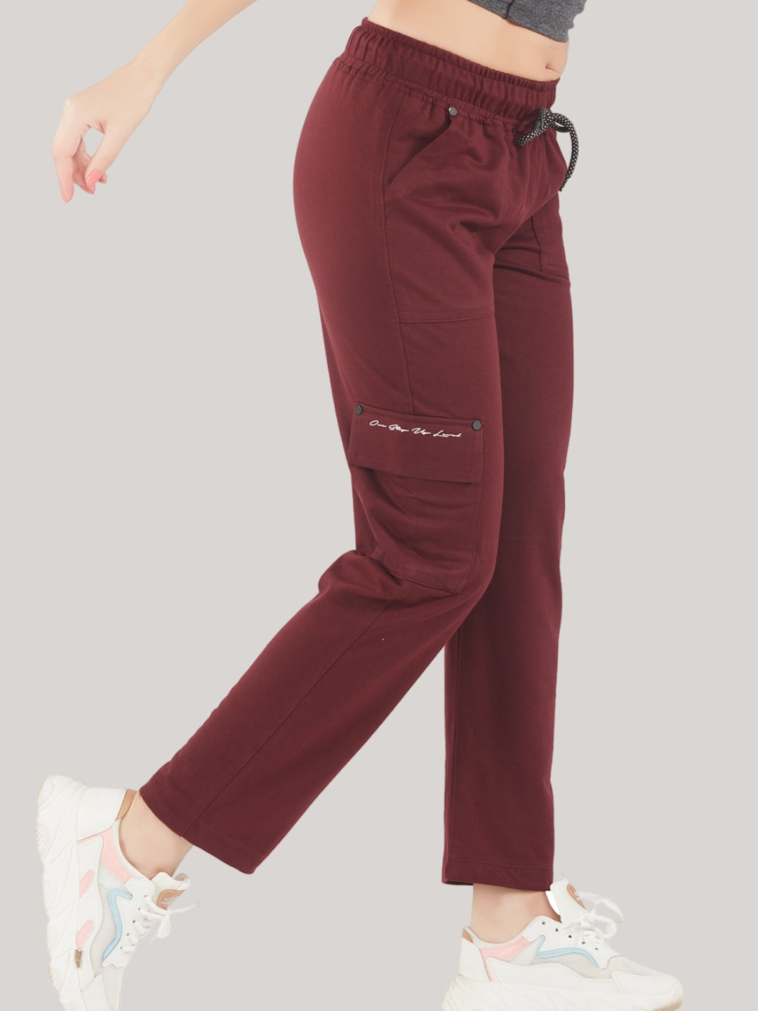 Plus Size Winters Cozy Fleece Cargo Pants For Women - wine