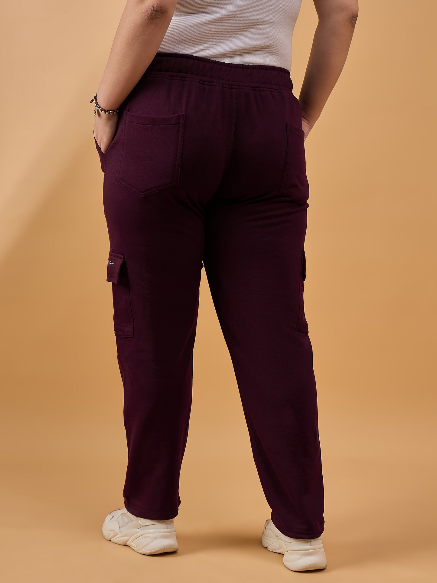 Plus Size Winters Cozy Fleece Cargo Pants For Women - wine