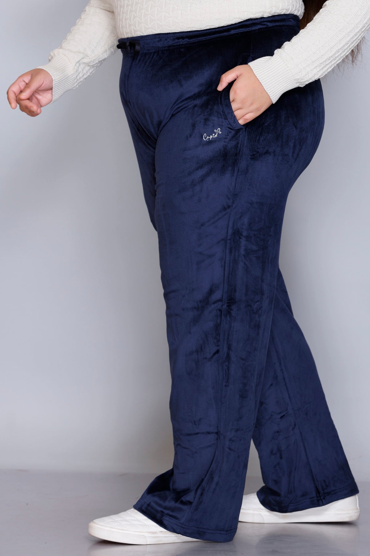 Winter Cotton Velvet Pyjamas For Women - Navy Blue