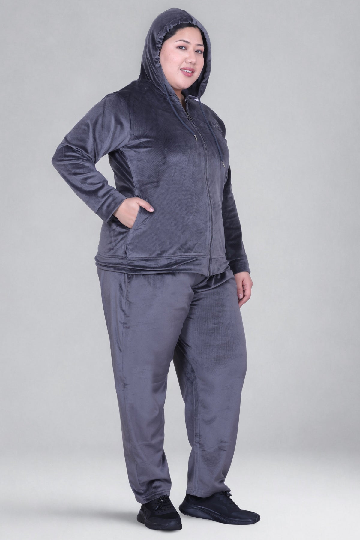 Winter Cotton Velvet Tracksuit For Women - Cloud Grey