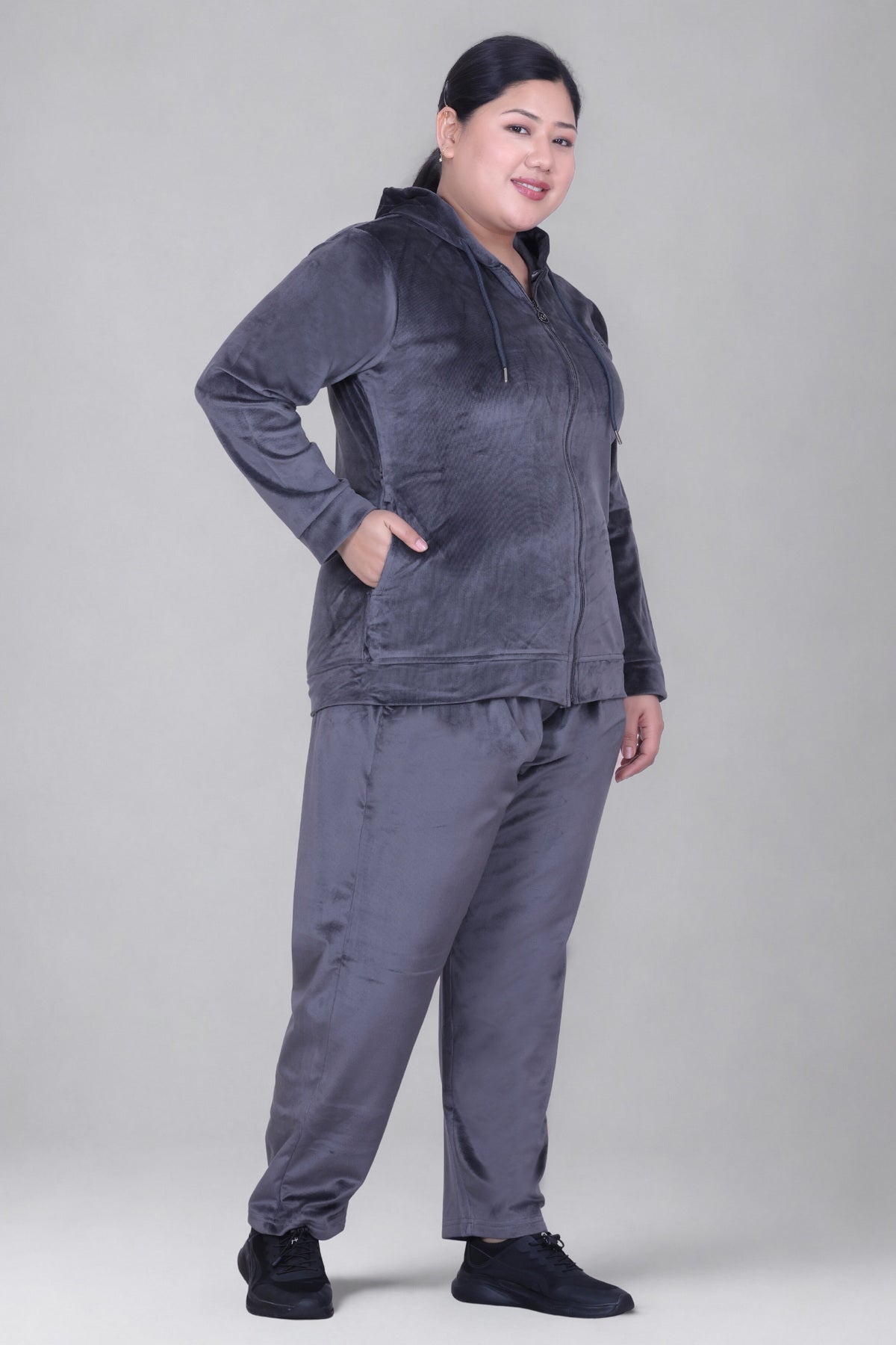 Winter Cotton Velvet Tracksuit For Women - Cloud Grey