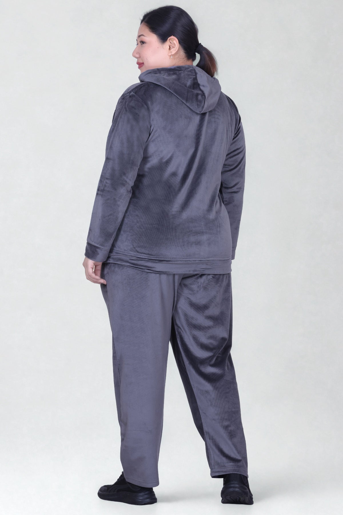 Winter Cotton Velvet Tracksuit For Women - Cloud Grey