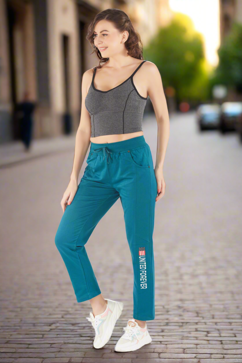 Women's Solid Ankle Length Regular Fit Pants