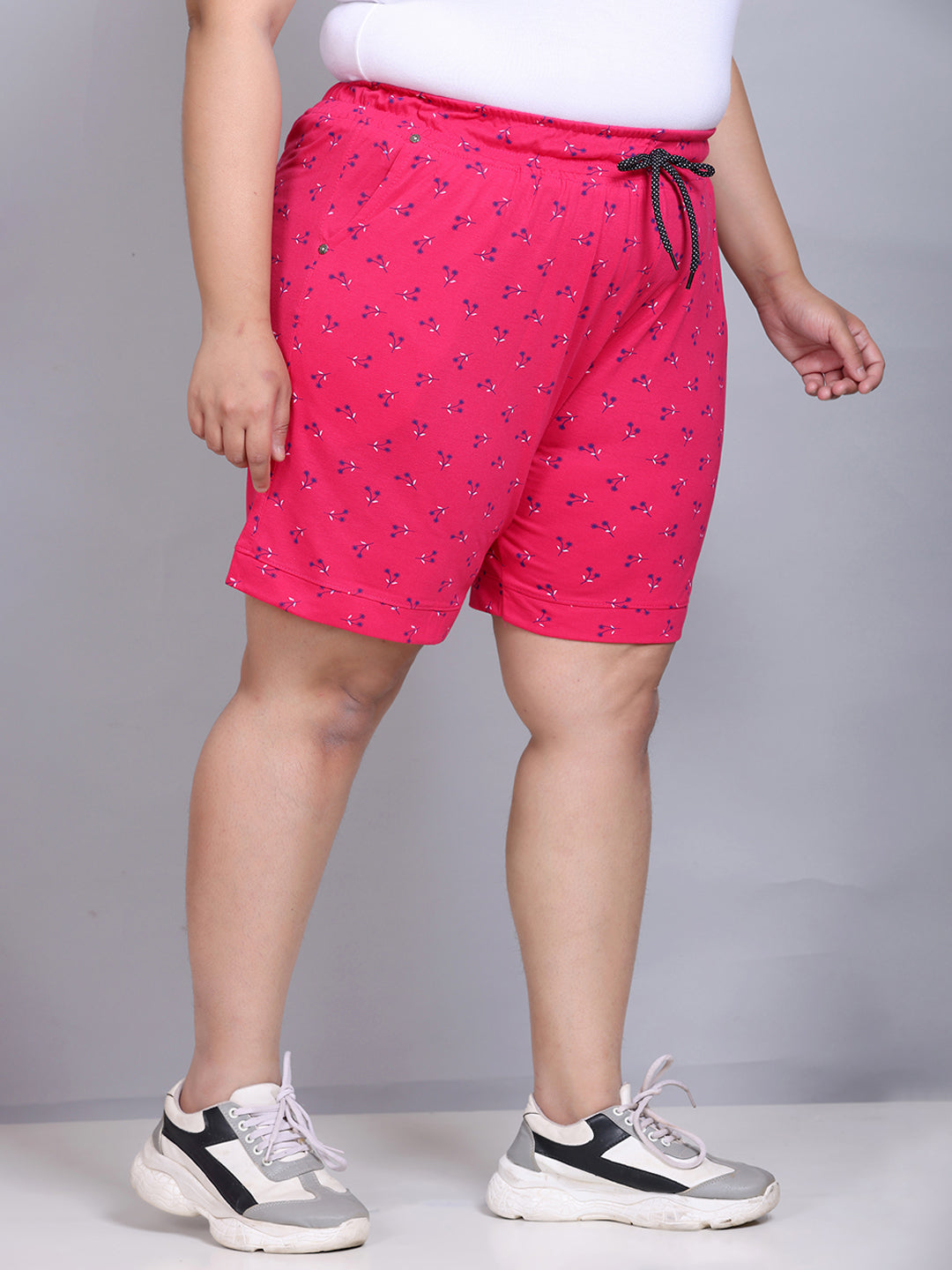 Plus Size Cotton Shorts For Women - Printed Bermuda - Pink