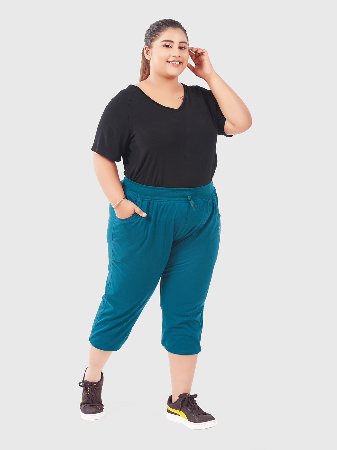 Stylish Teal Blue Cotton Half Capris For Women online in India